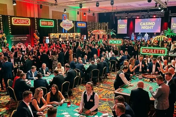 Kolorowe stoły kasynowe i neony w stylu Las Vegas
